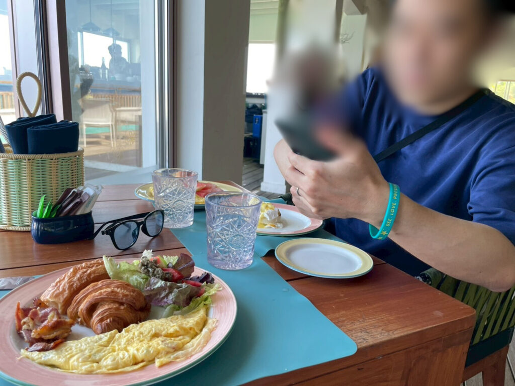 The Spiceでの朝食シーン